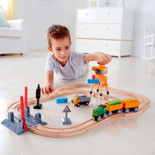 Hape Crossing & Crance Set  - Σιδηρόδρομος με Γερανό Φορτοεκφόρτωσης - 34Τεμ. (E3732A)